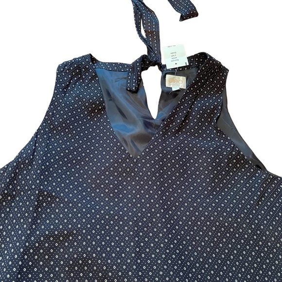 Classic Style Navy ALine PatternDress -V Neck- Size 16P- VClosure back panel NWT - Picture 5 of 15